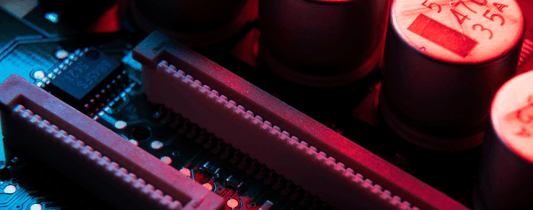 איך לבחור לוח אם שמתאים למהירות ולכוח הזיכרון (RAM) שאתה צריך